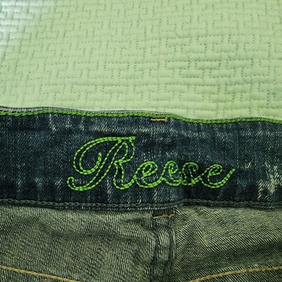 Delia Reese Bermuda Jean Short Distressed Size 5/6 - Picture 4 of 8